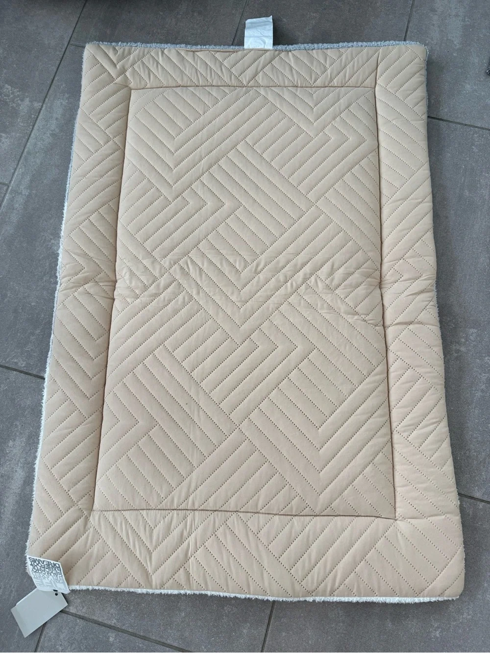 Barefoot Dreams nwt ships